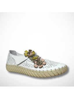 Białe półbuty skórzane...