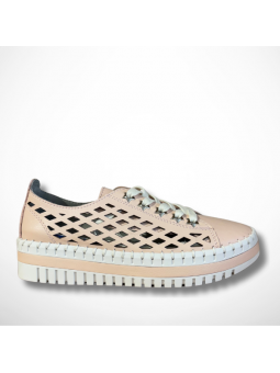 Różowe półbuty skórzane...