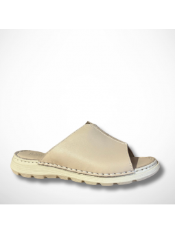 Beżowe klapki z naturalnej...