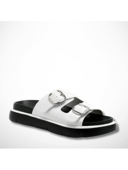 Białe klapki skórzane na...