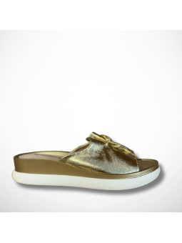 Złote klapki z eko skóry na...