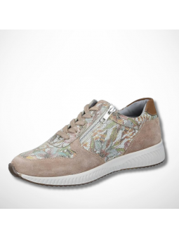 Beżowe buty sportowe...