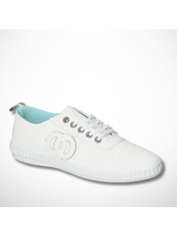 Białe damskie trampki...