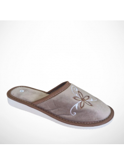 Beżowe kapcie pantofle...