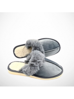 Popielate kapcie damskie...