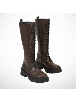 Brązowe kozaki damskie...