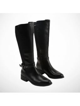 Czarne kozaki oficerki...