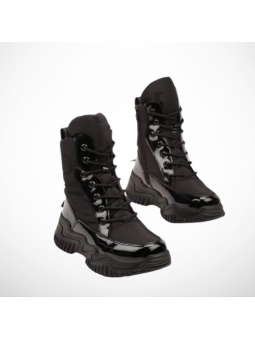 Czarne śniegowce na...