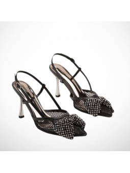 Czarne siateczkowe sandały...