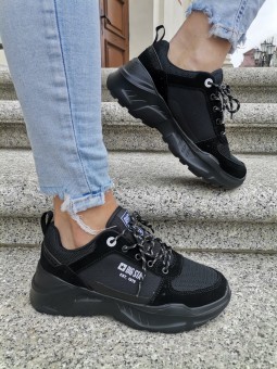 Czarne sneakersy marki Big...