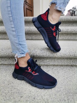 Granatowe buty sportowe z...