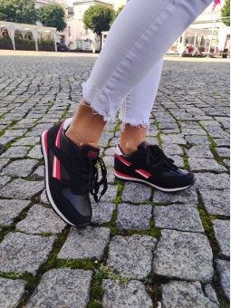 Czarne buty sportowe C706