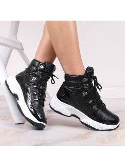 Czarne botki damskie...