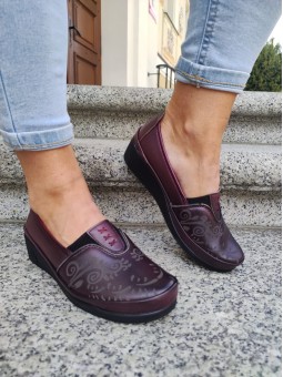 Bordowe półbuty T.Sokolski...