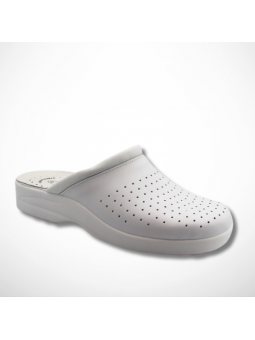 Białe klapki medyczne...