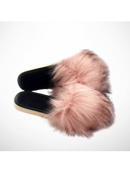 Różowe kapcie domowe z...